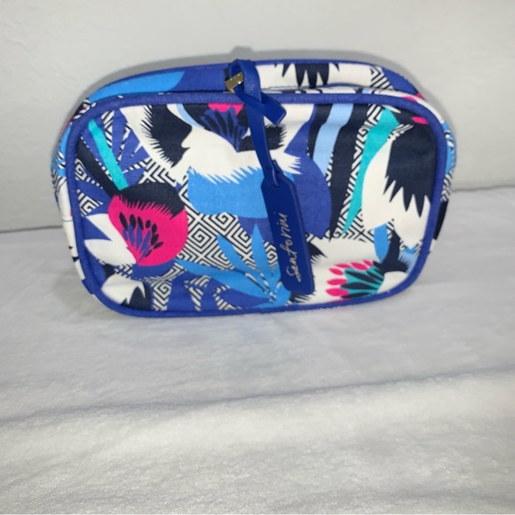 Estee Lauder Handbags - Estée Lauder Santorini blue white make up bag cosmetics bag new with bag charm